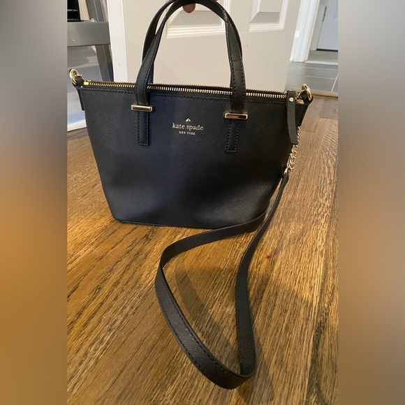 kate spade New York Cedar Street Harmony Leather Crossbody - Picture 4 of 9